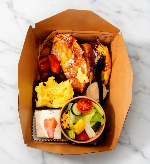 蜂蜜法式吐司＋德式香腸＋美式炒蛋＋水果三明治＋凱薩沙拉